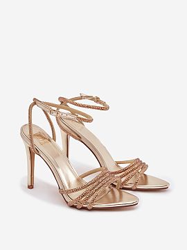 Heel sandals Step in style