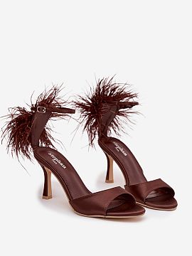 Heel sandals Step in style