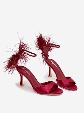 Heel sandals Step in style