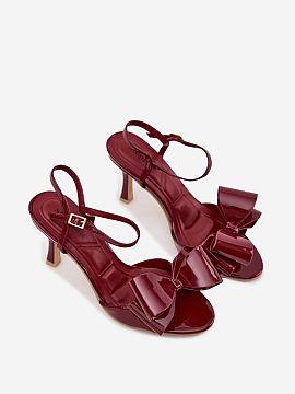 Heel sandals Step in style