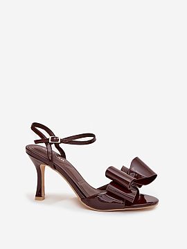 Heel sandals Step in style