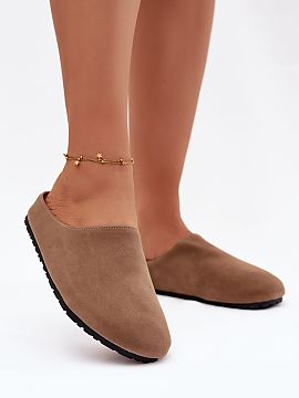 Slippers Step in style  Women\'s slippers made of eco suede. The model is set on a thicker sole, which provides better insulation and stability. The profiled insole