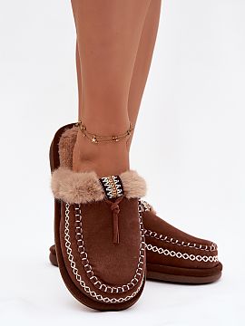 Slippers Step in style  Women\'s slippers made of eco suede. The subtle embroidery adorning the upper gives the model a stylish accent, making the slippers stand ou