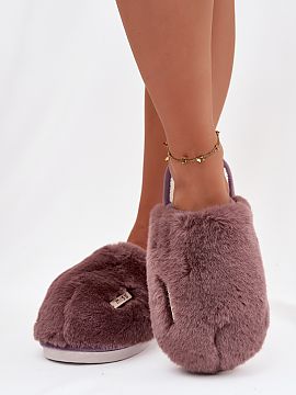 Slippers Step in style  Fur women\'s slippers are the perfect choice for cold, home evenings. The soft insole provides exceptional comfort and convenience with ever