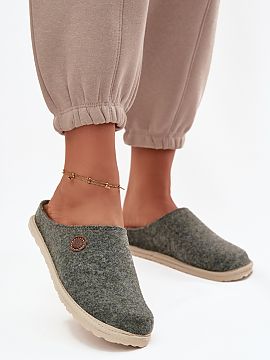 Slippers Step in style  Women\'s slippers from the Inblu brand. Made of felt material, guaranteeing lightness and breathability, perfect for everyday use at home. T