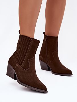 Heel boots Step in style  Cowgirl boots for women made of natural suede are a unique proposition that combines style and comfort. Pointed toes give them a distinctive