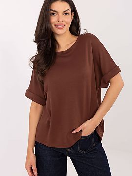Blouse Factory Price  Women\'s everyday blouse made of soft butter-like material is a proposal combining comfort and subtle elegance. The material, a combination 