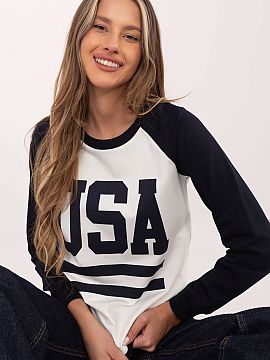 Sweatshirt Rue Paris  Women\'s sweatshirt in a casual style is a comfortable and fashionable proposition for everyday wear. Made of a pleasant to the touch materi