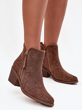 Heel boots Step in style  Women\'s cowboy style ankle boots from the S.Barski brand. Made of high-quality materials, they look elegant and attract attention with deta