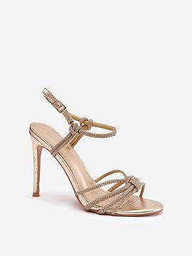 Heeled sandals Step in style