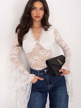 Lace blouse Factory Price  Elegant lace blouse with a stylish and feminine character, perfect for everyday outings, formal occasions, and parties. The model attracts a