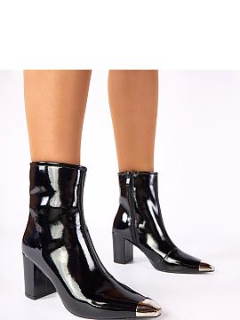 Heeled boots Solea  Black patent ankle boots with a gold toe Marilyn from the Gemre brand are a combination of elegance, comfort, and the latest fashion trends.