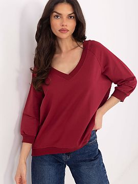 Bluzka Rue Paris  Casual style blouse, perfect for everyday wear. Made of high-quality cotton with a touch of elastane, making it soft, breathable, and flexib