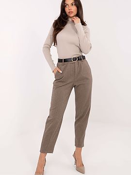 Women's pants Rue Paris  Elegant women\'s cigarette pants are a perfect choice for everyday wear and work. Made of high-quality polyester, they combine durability wi
