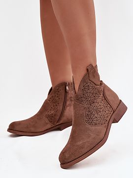 Botki Step in style  Women\'s ankle boots from the S.Barski brand made of high-quality eco suede. The model is set on a flat heel, which provides stability and c