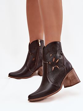 Heeled boots Step in style  Women\'s ankle boots made of natural leather are a proposal that combines elegance with a fashionable accent. They stand out with a lacy fin