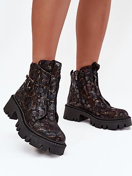 Botki Step in style  Women\'s ankle boots from the Artiker brand made of natural leather are a proposal combining elegance with comfort. Stylish finish and atten