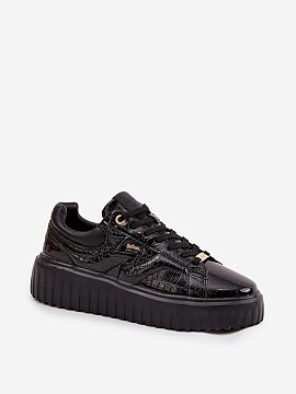 Sports footwear Step in style