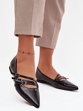 Balerinki Step in style  Stylish ballerina flats made of patent eco leather. The model is distinguished by three thin straps that subtly decorate the foot while prov