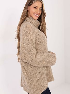 golf Factory Price  Women\'s boucle sweater with a turtleneck is a stylish and comfortable choice for everyday styling. The characteristic, looped structure of 