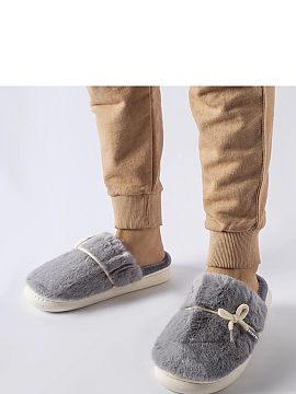 Slippers Solea  The insulated interior protects the foot from low temperatures, and the revolutionary technology used in production provides additional ther