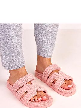 Slippers Solea  Discover the unique comfort provided by the pink fur slippers with an open front by Greigan. These soft and cozy women\'s slippers were crea