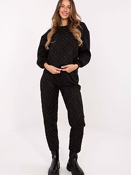 Complete Italy Moda  Stylish women\'s tracksuit set consisting of a hoodie and pants is an ideal proposition for a casual look, perfect for everyday styling and 