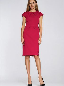 Daydress Nife  Stylish dress with a fitted fit, perfectly emphasizing the female silhouette. The model with a classic, round neckline has been complemented