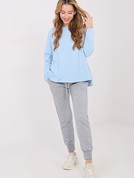 Bluzka Factory Price  Casual blouse with a loose oversize cut, combining comfort with modern style. Made of a soft blend of cotton and polyester, it provides comf