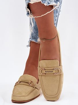 Loafers Step in style  Women\'s loafers are an elegant and versatile proposition, perfect for everyday wear. Set on a flat heel, they provide comfort and stability