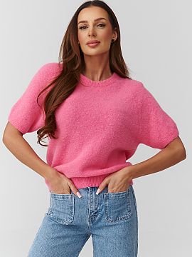 Short sleeve sweater Makadamia  Stylish women\'s sweater in a universal size with a slightly loose oversized cut, which will work perfectly in both casual and elegant styli