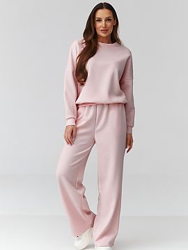 Complete Makadamia  Stylish and comfortable women\'s one size set, which is perfect for everyday wear, remote work, a walk or a trip. The set consists of a loos