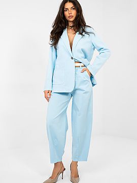 Women's pants Italy Moda  Comfortable and stylish carrot-cut trousers, perfect for everyday casual styling. Made of high-quality cotton with a hint of elastane, ensur