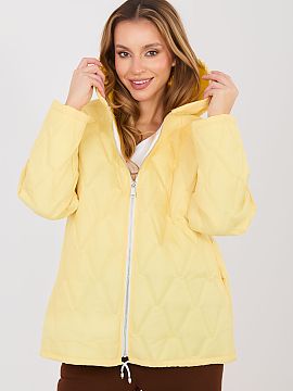 Jacket Italy Moda  Light, quilted women\'s jacket perfect for spring and summer days. Its smooth pattern and standard length make it great for everyday, casual