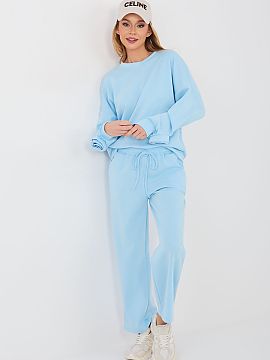 Complete Italy Moda  Stylish women\'s set consisting of a sweatshirt and pants, perfect for everyday casual styling. Made of soft and pleasant to the touch visco