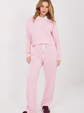 Complete Italy Moda  Tracksuit set consisting of a hoodie and pants is a comfortable proposition for everyday styling in a casual style. Shorter than the standar