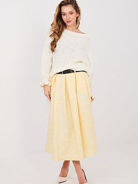 Skirt Rue Paris  This flared midi skirt is a perfect proposition for women who value elegance combined with comfort. The classic cut beautifully shapes the s