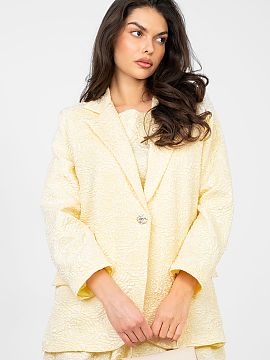 Jacket Rue Paris  Elegant women\'s blazer of standard length, which perfectly combines classic style with a subtle touch of originality. The model stands out 