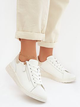 Half shoes Step in style  Women\'s shoes made of natural leather are a comfortable and functional proposition for everyday wear. The lightweight design provides freed