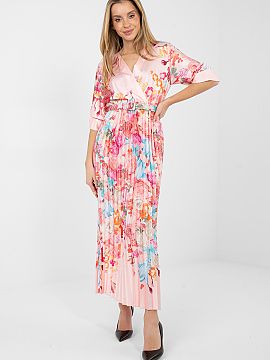 Daydress Italy Moda  A summer maxi dress with a flared silhouette is a combination of lightness, elegance, and feminine style. The model impresses with a floral 