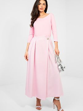 Skirt Factory Price  This elegant midi skirt is the perfect combination of classic and comfort, perfect for everyday wear, work, or more formal occasions. Made f