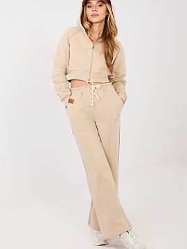 Complete Factory Price  A tracksuit set consisting of a hoodie and pants is the perfect choice for those who value comfort and a fashionable, casual style for every