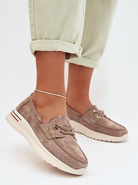 Half shoes Step in style  Women\'s loafers made of natural suede are an ideal proposition for everyday wear for women who value comfort and simple style. The lightwei