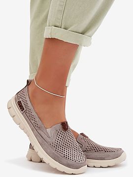 Half shoes Step in style  Women\'s loafers made of natural suede are a combination of comfort and subtle, feminine style. The perforated upper gives them lightness an