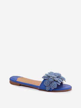 Slippers Step in style