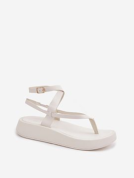 Sandals Step in style