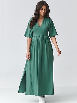 day dress Makadamia  Stylish maxi dress is the perfect combination of comfort and timeless elegance. Its loose, relaxed silhouette beautifully drapes on the silh