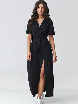 day dress Makadamia  Stylish maxi dress is a perfect choice for women who appreciate class, femininity, and comfort. The model with a striking wrap neckline beau