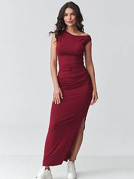 day dress Makadamia  This fitted maxi dress is the perfect combination of class and modern style. The ankle-length model beautifully accentuates the silhouette, 