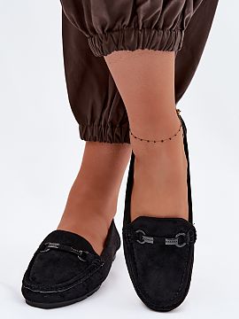 Moccasins Step in style  Women\'s loafers made of eco suede are a stylish and comfortable proposition for everyday wear. The flat cut ensures wearing comfort, making